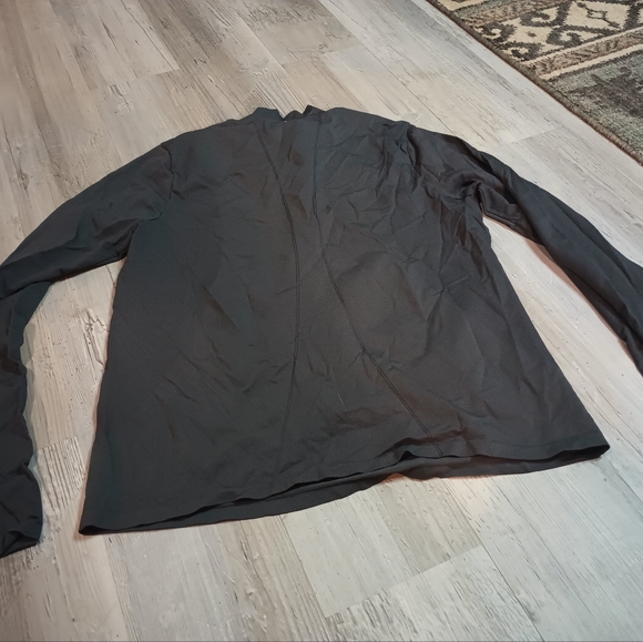 Fabletics Top - Picture 3 of 5